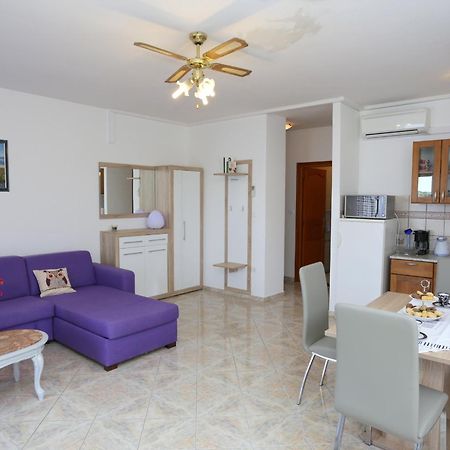 Villa Paris Necujam Room photo