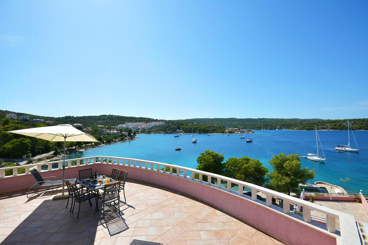 Villa Paris Necujam Exterior photo