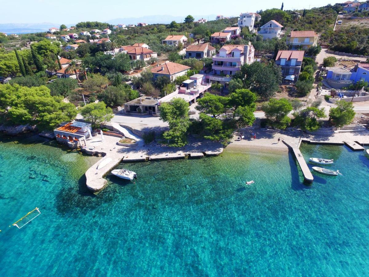 Villa Paris Necujam Exterior photo